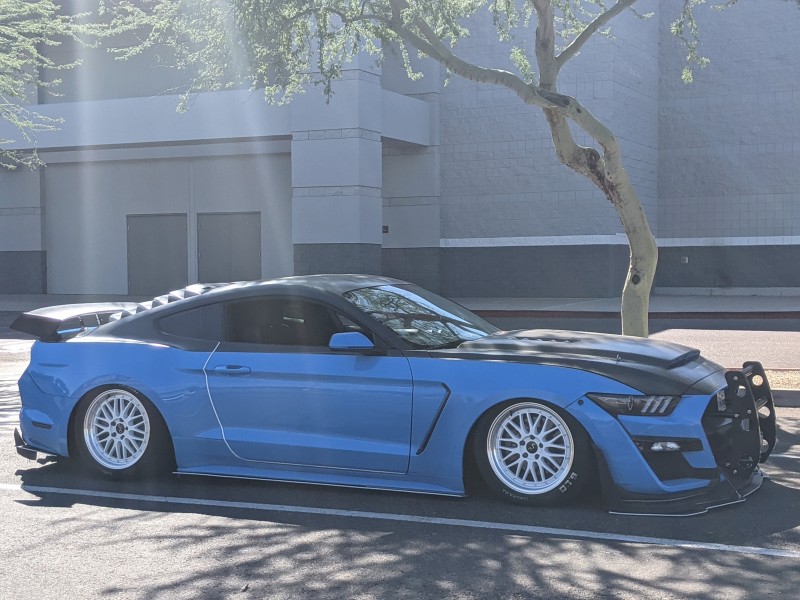 Daniel's 2017 Ford Mustang — photo 1