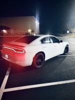 LaDarian's 2016 Dodge Charger — photo 3
